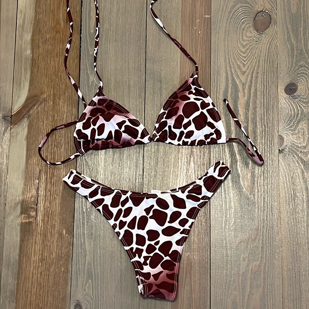 🌸5 for $20 Giraffe print bikini.  White and brown. Large